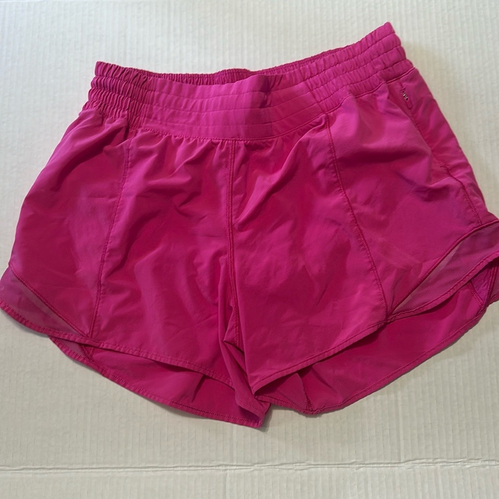 Lululemon Women’s Hotty Hot High Rise 4” (6)